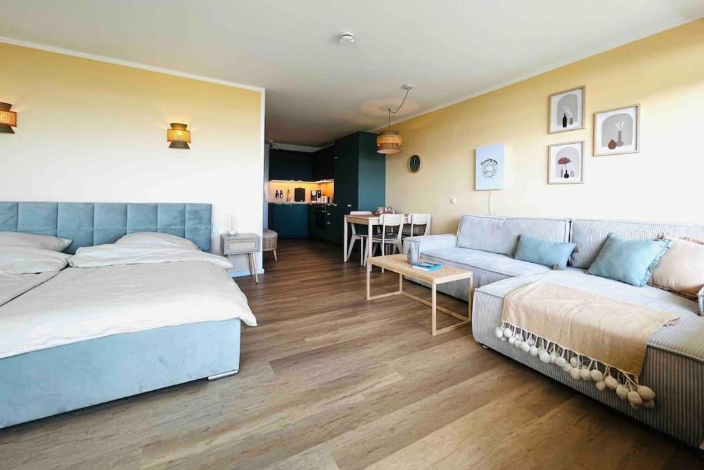 Apartment „Morning Sun“- Sonnenaufgang & Meerblick Зирксдорф Екстериор снимка